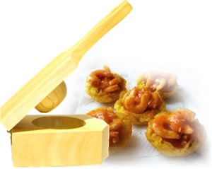 Toston maker  for stuffing tostones.